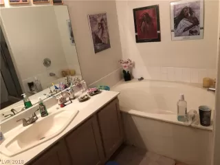 Photo #2: 2057626 Listing