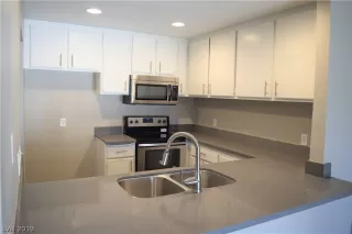 Photo #2: 2057655 Listing 