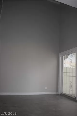 Photo #5: 2057655 Listing 