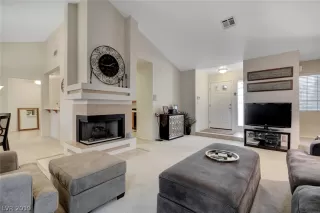 Photo #6: 2057666 Listing