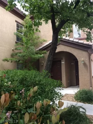 Photo #5: 2057717 Listing