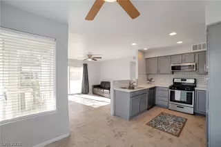 Photo #2: 2057761 Listing 