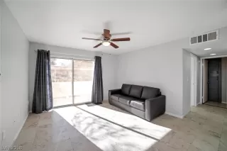 Photo #5: 2057761 Listing 