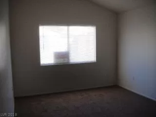 Photo #5: 2057771 Listing