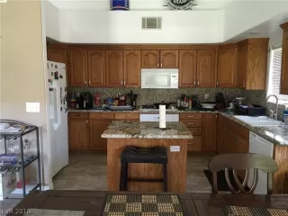 Photo #1: 2057791 Listing