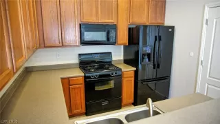 Photo #6: 2057808 Listing