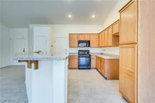 Photo #2: 2057850 Listing 