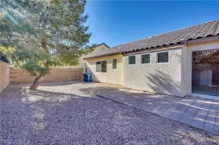 Photo #3: 2057850 Listing 