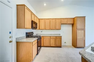 Photo #4: 2057850 Listing 