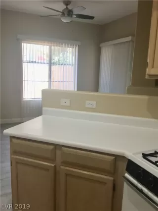 Photo #5: 2057861 Listing 