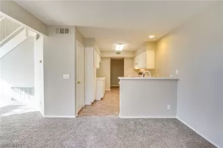 Photo #2: 2057863 Listing