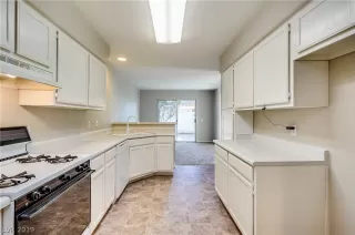Photo #4: 2057863 Listing