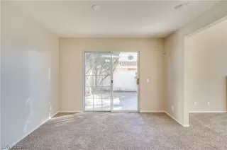 Photo #6: 2057863 Listing