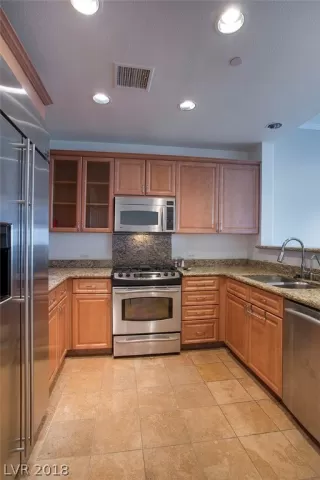 Photo #2: 2057889 Listing