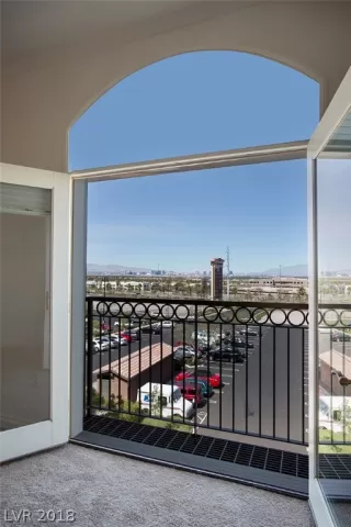 Photo #5: 2057889 Listing