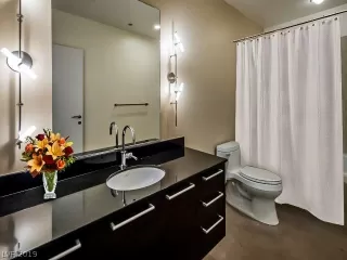 Photo #3: 2057902 Listing