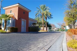 Photo #1: 2057908 Listing