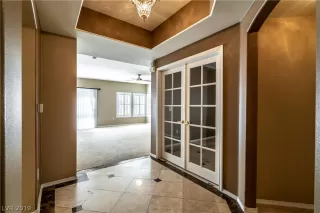 Photo #4: 2057908 Listing