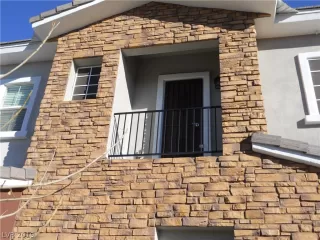 Photo #3: 2057913 Listing