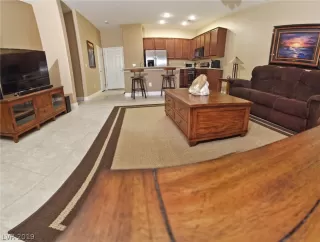 Photo #6: 2057913 Listing
