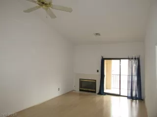 Photo #2: 2057963 Listing 