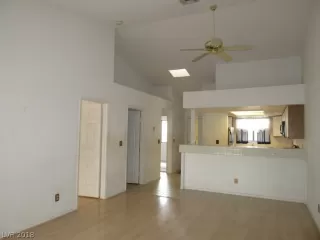 Photo #3: 2057963 Listing 