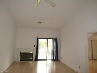 Photo #4: 2057963 Listing 