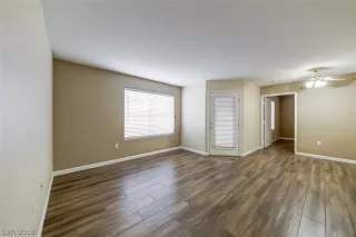 Photo #3: 2057988 Listing 
