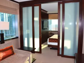 Photo #6: 2058004 Listing