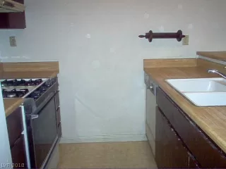 Photo #4: 2058027 Listing