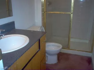 Photo #6: 2058027 Listing