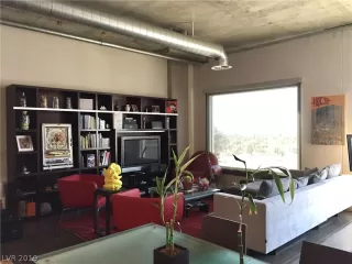 Photo #1: 2058112 Listing