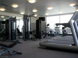 Photo #6: 2058112 Listing