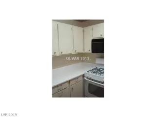 Photo #5: 2058141 Listing 