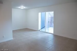 Photo #4: 2058174 Listing 