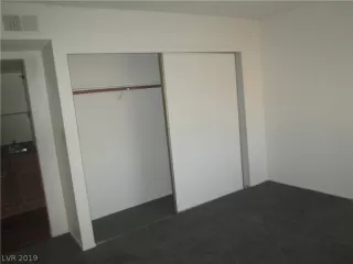 Photo #5: 2058189 Listing 