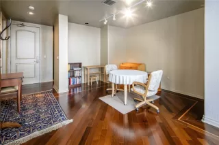 Photo #2: 2058198 Listing