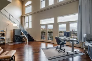 Photo #6: 2058198 Listing