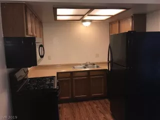 Photo #5: 2058239 Listing 