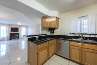 Photo #4: 2058257 Listing 