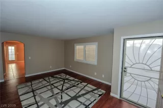 Photo #2: 2058268 Listing