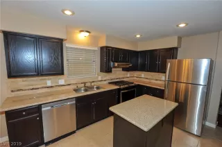 Photo #6: 2058268 Listing