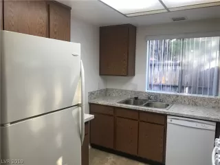 Photo #2: 2058295 Listing 