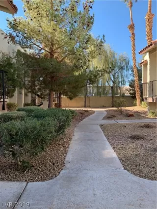 Photo #2: 2058480 Listing 