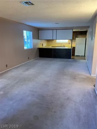 Photo #4: 2058480 Listing 