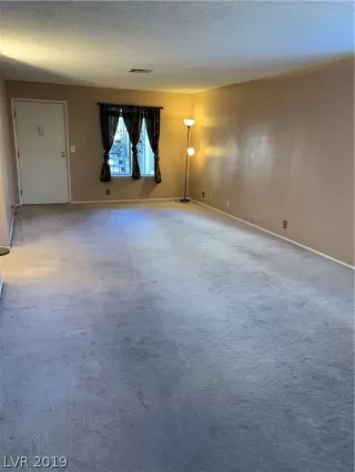 Photo #5: 2058480 Listing 