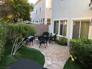 Photo #2: 2058514 Listing