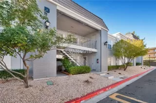 Photo #1: 2058536 Listing 