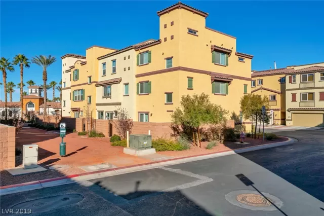 MLS: 2058543 Condo For Sale