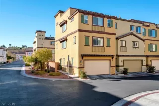 Photo #1: 2058543 Listing 